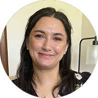 Alyssa Van Mouwerik_Headshot_Circle Alyssa Van Mouwerik_Headshot_Circle