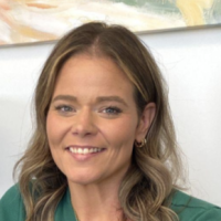 Liz Brammer Headshot